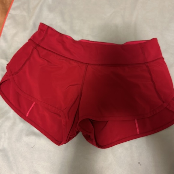 Lululemon speed shorts sz 6 2.5” - Picture 3 of 6